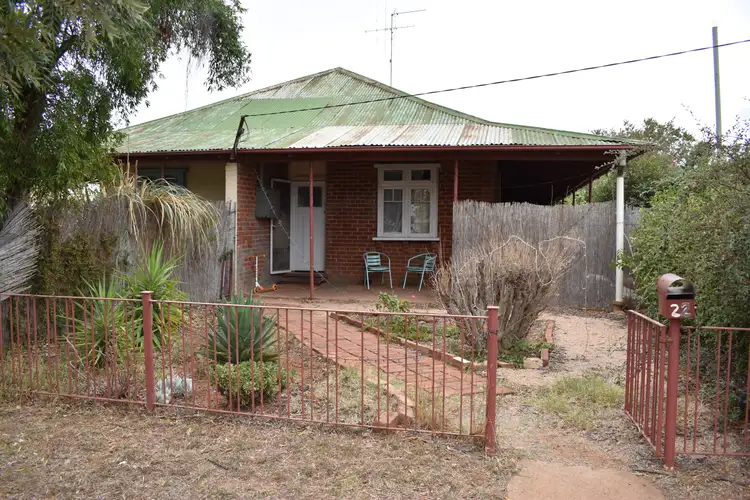 22 - 24 Cecile Street, Parkes NSW 2870