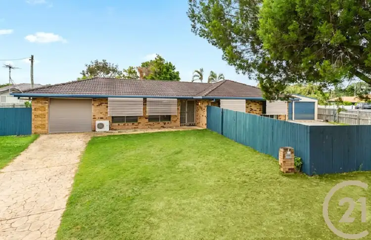 2 Adam Street, Beachmere QLD 4510