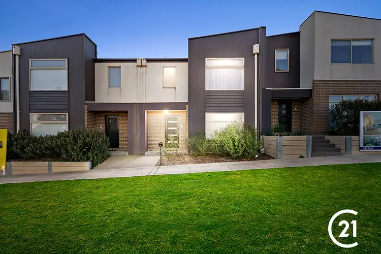 17 Atlantic Drive, Pakenham VIC 3810