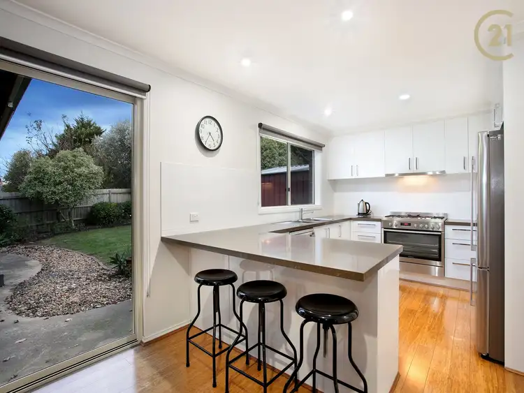 Sixth view of Homely house listing, 5 Jamie Mews, Berwick VIC 3806