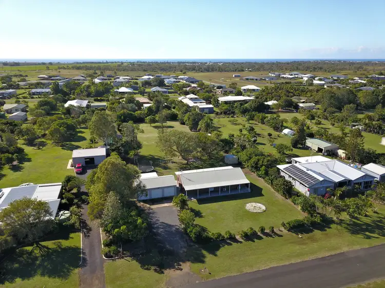 27 Spinnaker Boulevard, Innes Park QLD 4670