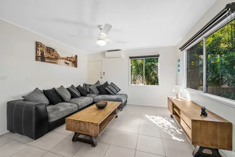 Fourth view of Homely semi-detached listing, 2/9 Hankinson Street, Golden Beach QLD 4551