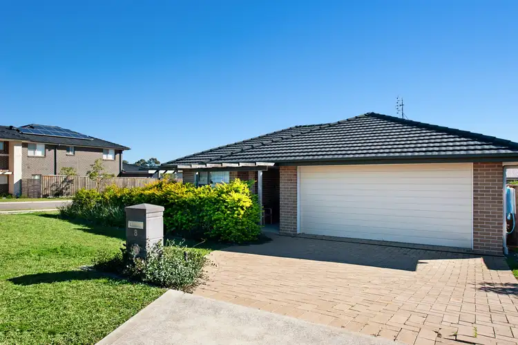 8 Mitti Street, Fletcher NSW 2287