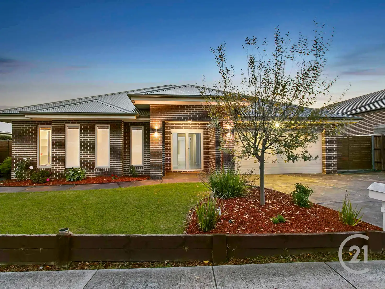 Main view of Homely house listing, 5 Dugan Court, Pakenham VIC 3810