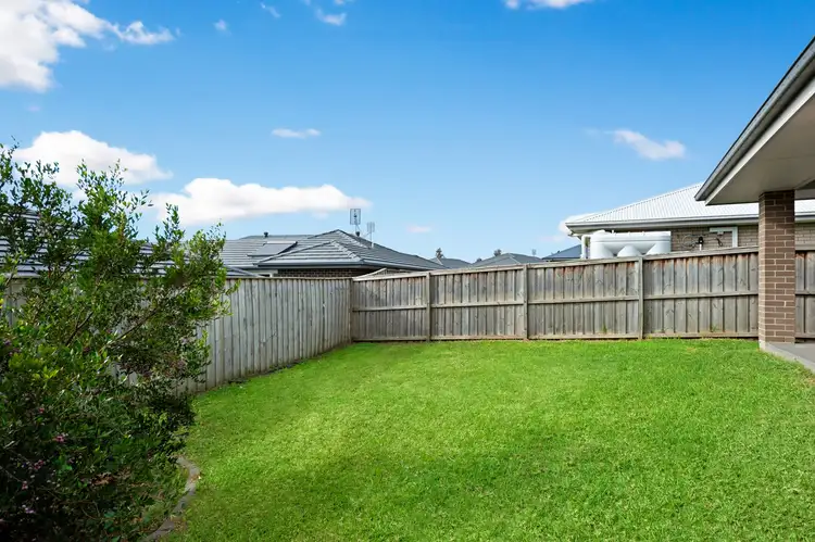 Sixth view of Homely house listing, 10 Yellena Road, Fletcher NSW 2287