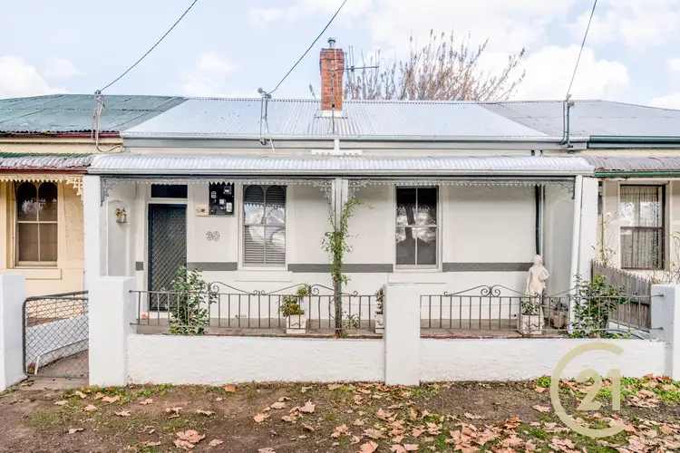 30 Seymour Street, Bathurst NSW 2795
