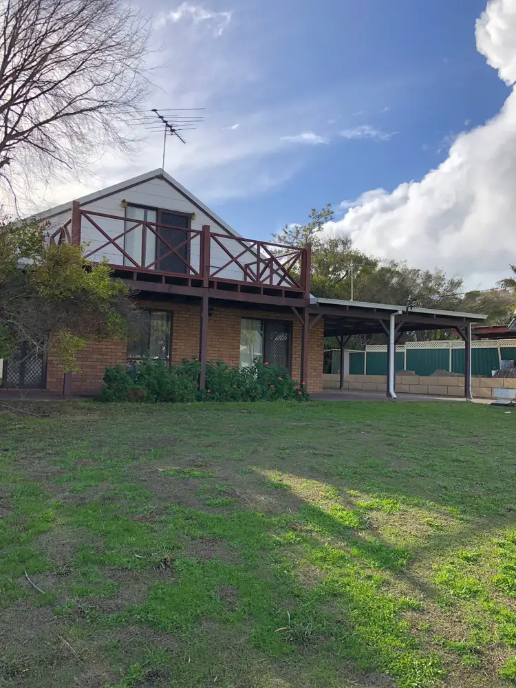 58 Queen Parade, Wannanup WA 6210