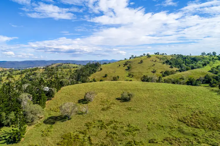 121 Horton Road, Chatsworth QLD 4570