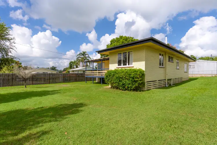 2 Neil Street, Southside QLD 4570