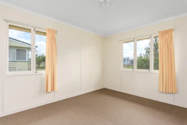 Seventh view of Homely house listing, 2 Neil Street, Southside QLD 4570