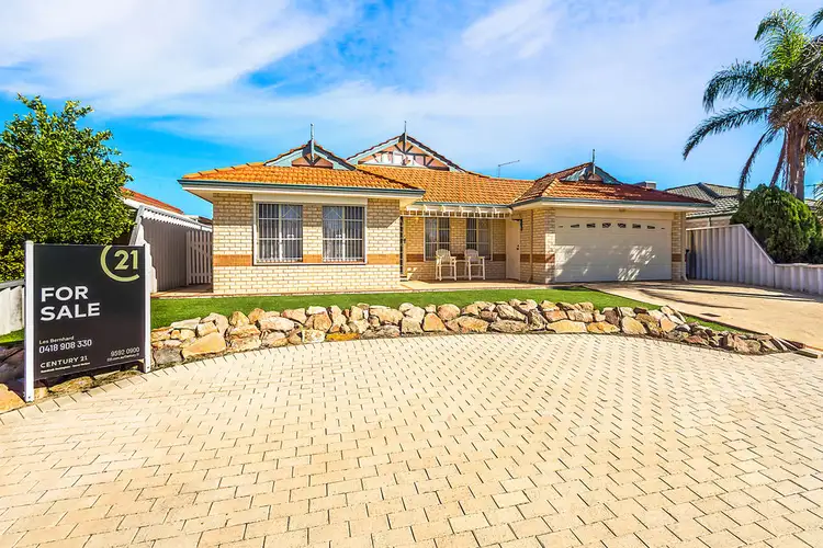 10 Pebblebeach Cove, Waikiki WA 6169