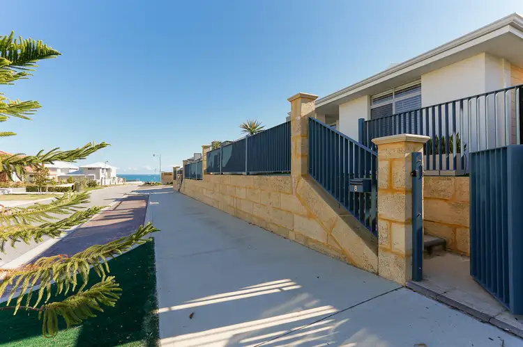 Second view of Homely house listing, 8 Seagull Vista, Jindalee WA 6036