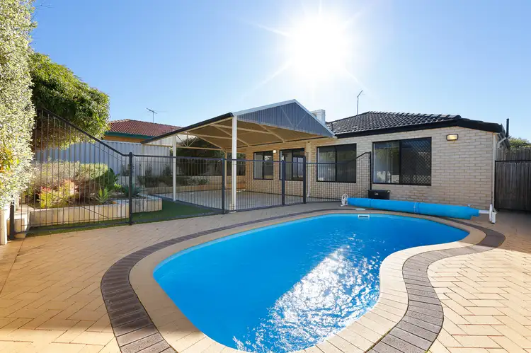 23 Drammen Elbow, Merriwa WA 6030