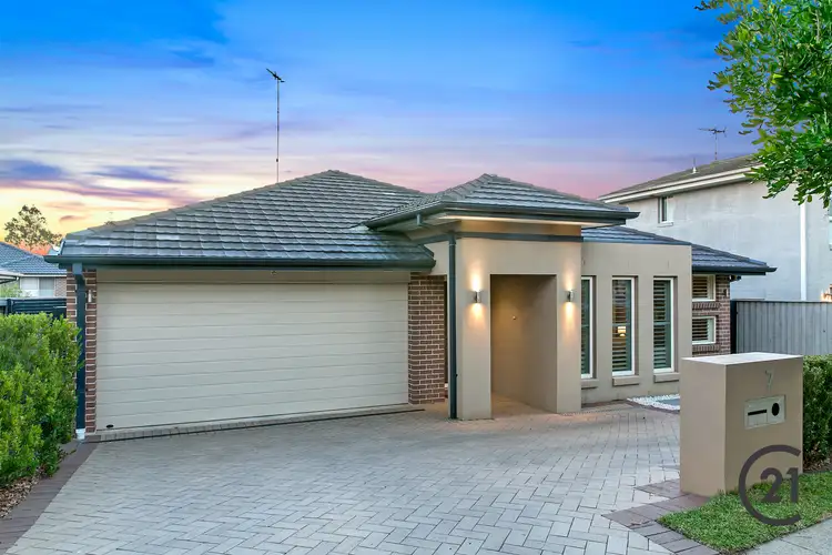 Main view of Homely house listing, 7 Hadley Circuit, Beaumont Hills NSW 2155