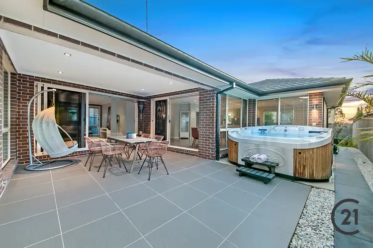 Second view of Homely house listing, 7 Hadley Circuit, Beaumont Hills NSW 2155