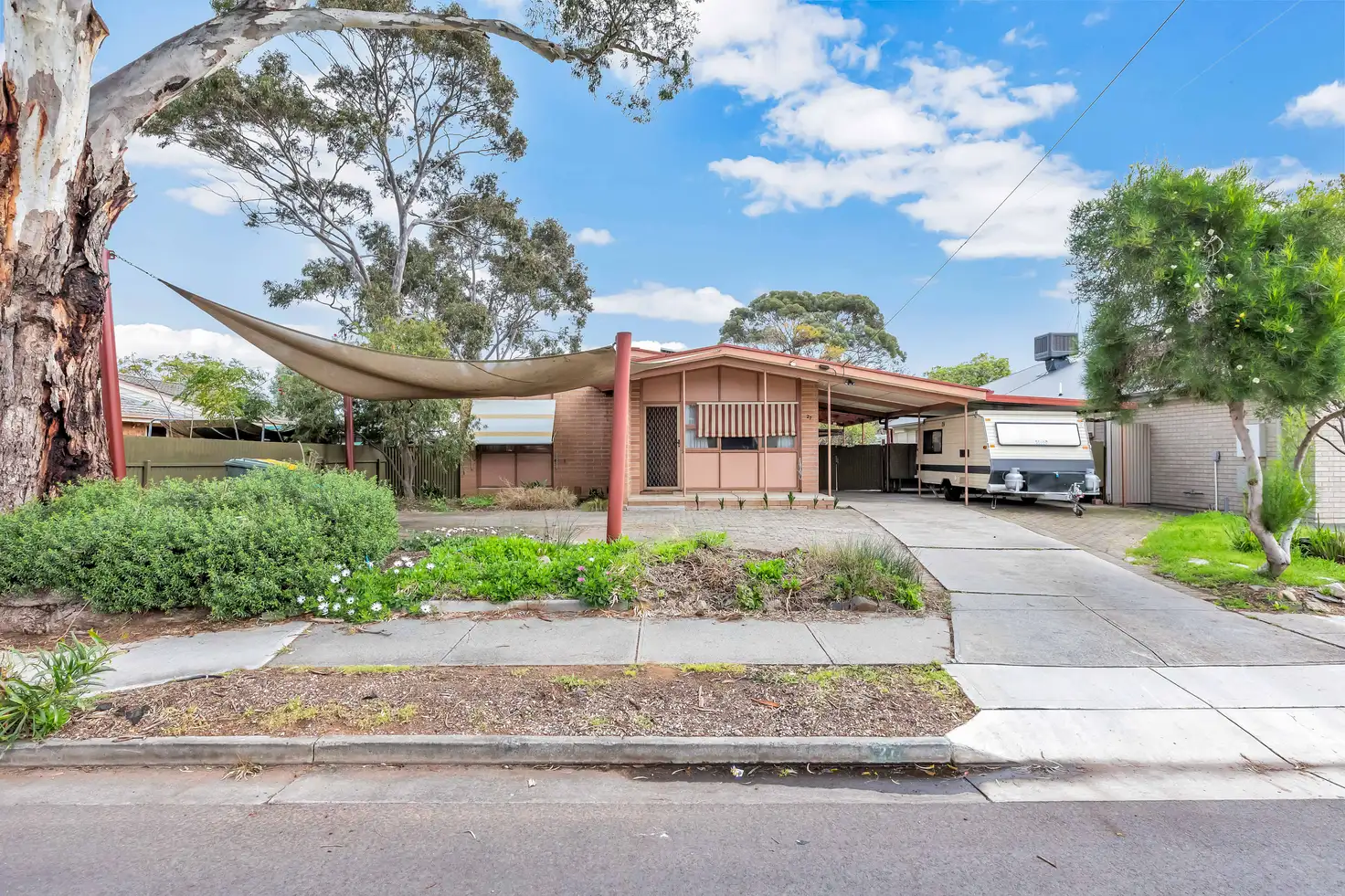 Main view of Homely house listing, 27 Oakmont Crescent, Novar Gardens SA 5040