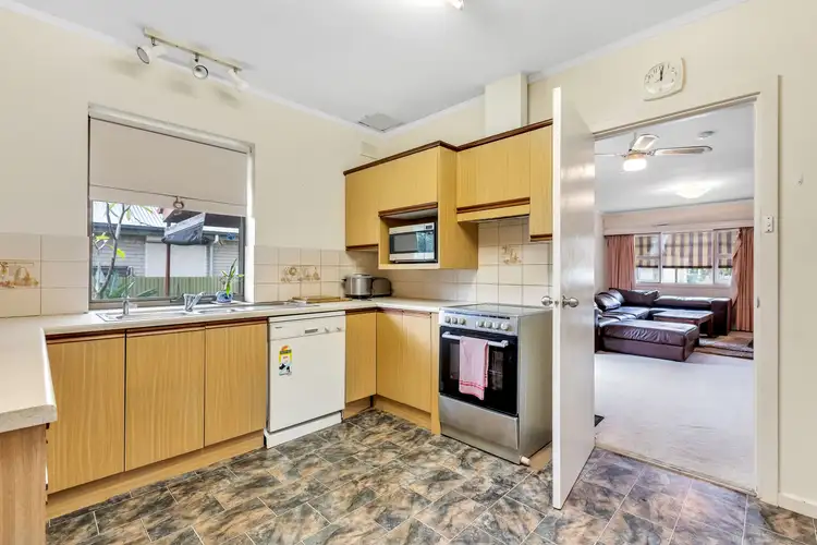 Sixth view of Homely house listing, 27 Oakmont Crescent, Novar Gardens SA 5040