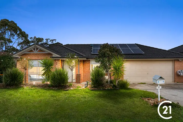 32 Natanya Drive, Pakenham VIC 3810