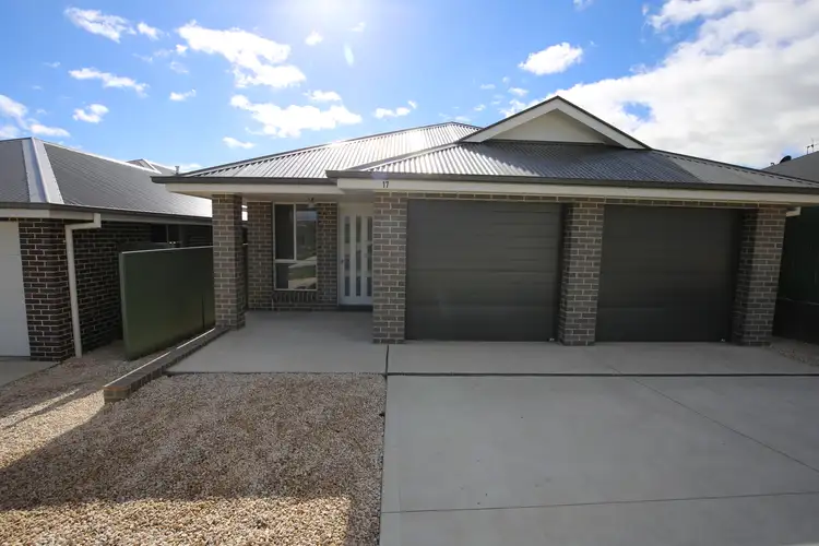 17 Twynam Avenue, Windradyne NSW 2795