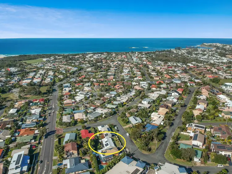 64 Enfield Crescent, Battery Hill QLD 4551