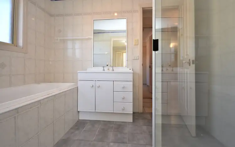 Sixth view of Homely house listing, 5 Websdale Drive, Dubbo NSW 2830