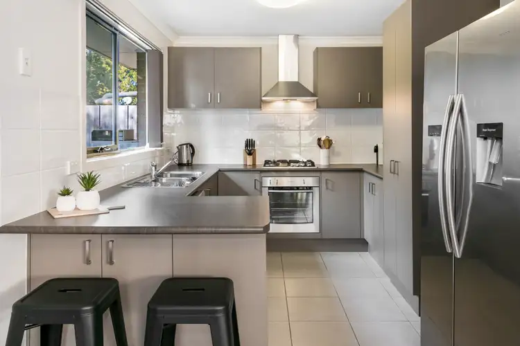 Fifth view of Homely unit listing, 10/10 Kingfisher Court, Hastings VIC 3915