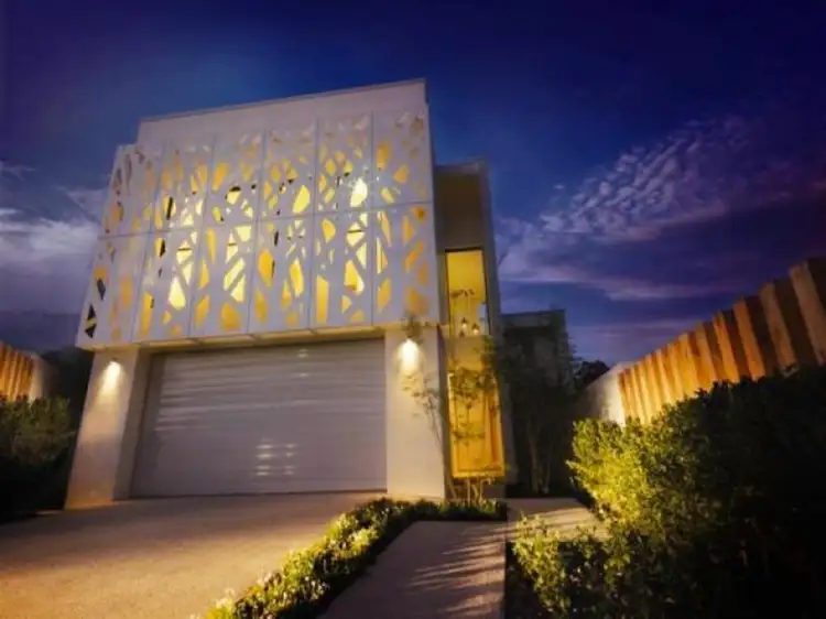 10010 THE BOULEVARDE, Benowa QLD 4217