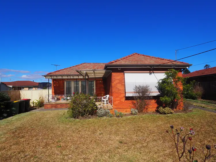 Main view of Homely house listing, 10 Sunset Avenue, Cabramatta West NSW 2166