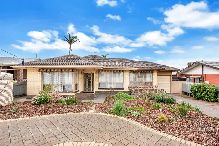 21 Salisbury Avenue, Morphett Vale SA 5162