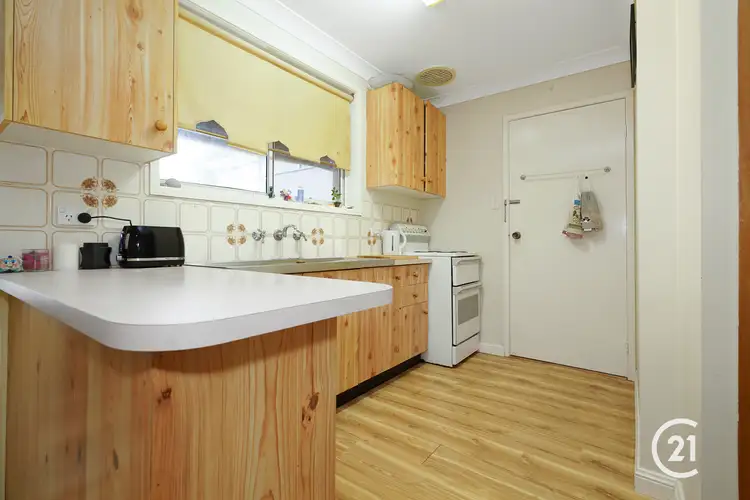 Fourth view of Homely villa listing, 3/11-13 Oaks Avenue, Long Jetty NSW 2261