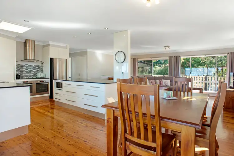 Fifth view of Homely house listing, 8 Highview Avenue, Faulconbridge NSW 2776