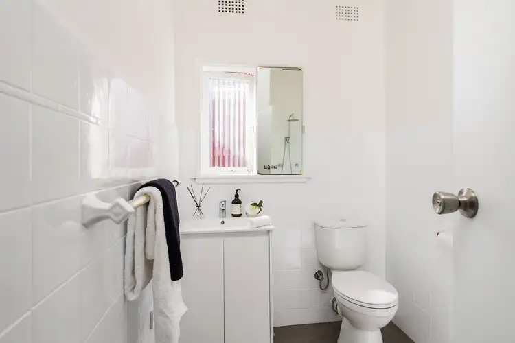Fifth view of Homely apartment listing, 8/13 Hercules Road, Brighton-le-sands NSW 2216