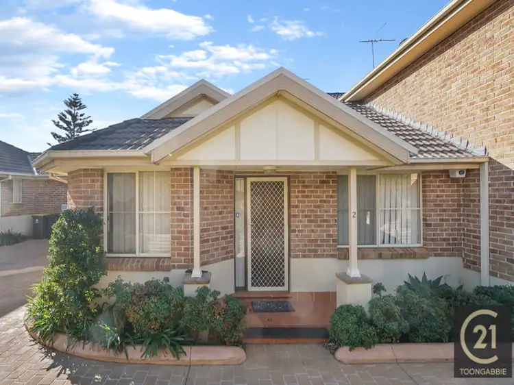 2/26 Carinya Rd, Girraween NSW 2145