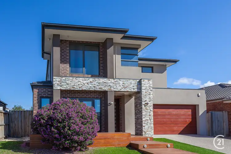 8 Anglers Avenue, Point Cook VIC 3030