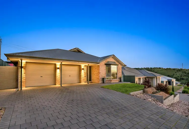 13 Bradbury Court, Hallett Cove SA 5158
