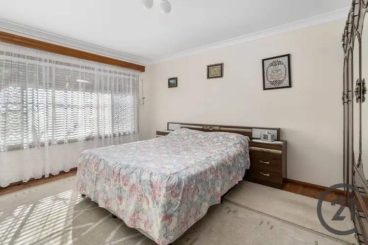 Fifth view of Homely house listing, 37 Birkdale Crescent, Liverpool NSW 2170