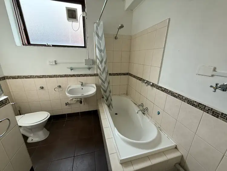 Fifth view of Homely apartment listing, 4/5-7 Potter Street, Dandenong VIC 3175