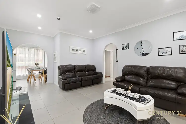32 Warwick Street, Minto NSW 2566