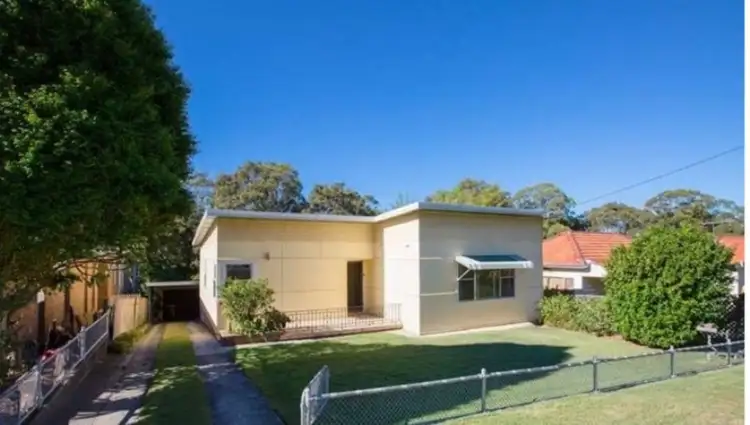 24 Mills Street, Warners Bay NSW 2282