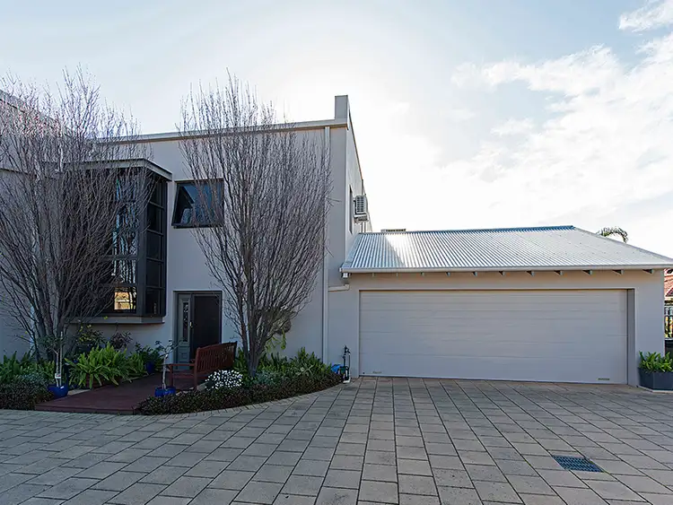 Third view of Homely house listing, 3/52 Raleigh Street, Carlisle WA 6101