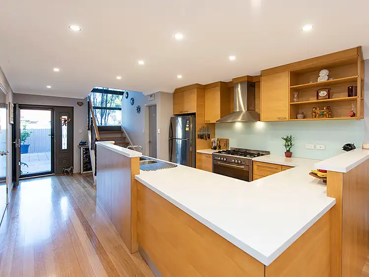 Seventh view of Homely house listing, 3/52 Raleigh Street, Carlisle WA 6101