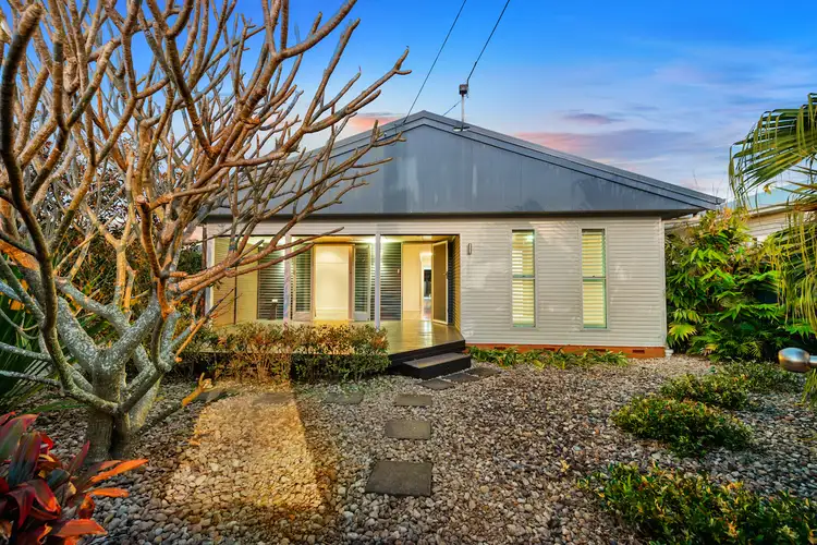 392 Scarborough Road, Scarborough QLD 4020