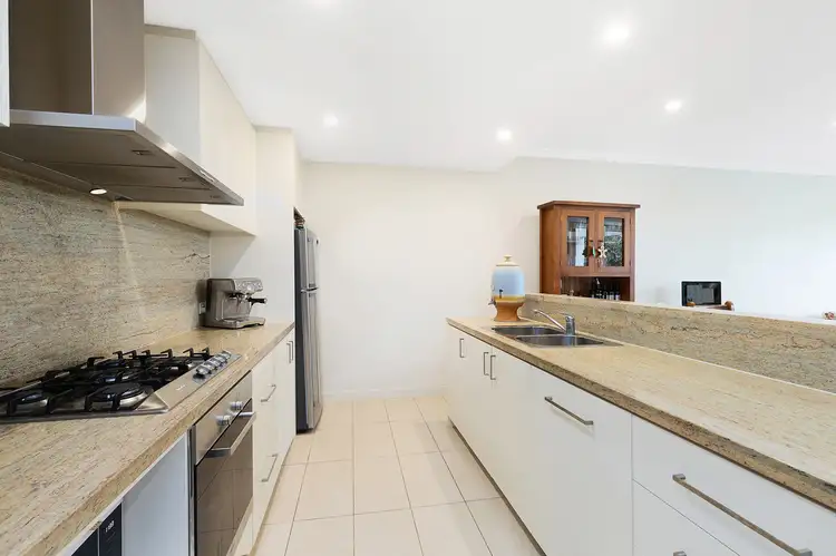 302/1 Heydon Ave, Warrawee NSW 2074