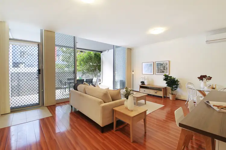 Third view of Homely apartment listing, 2/6 Bidjigal Road, Arncliffe NSW 2205