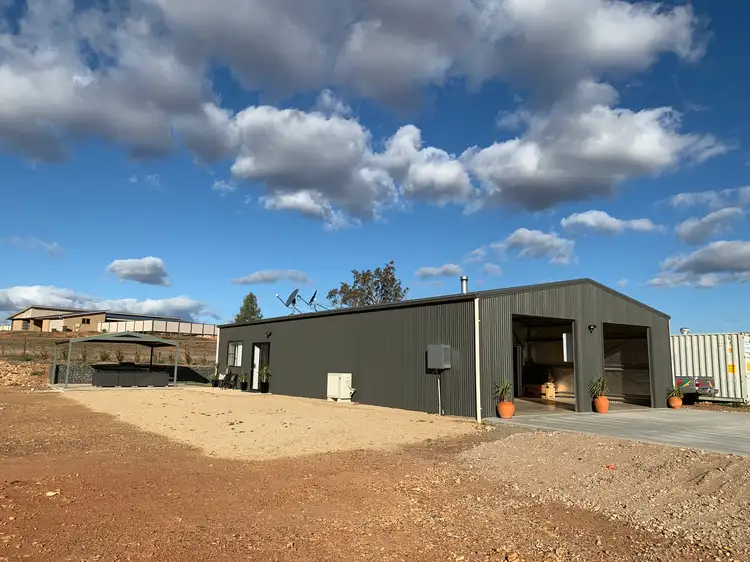 2 Bob Acheson Avenue, Forbes NSW 2871