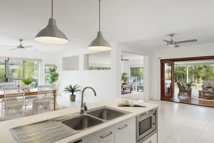 42 Bushland Drive, Southside QLD 4570