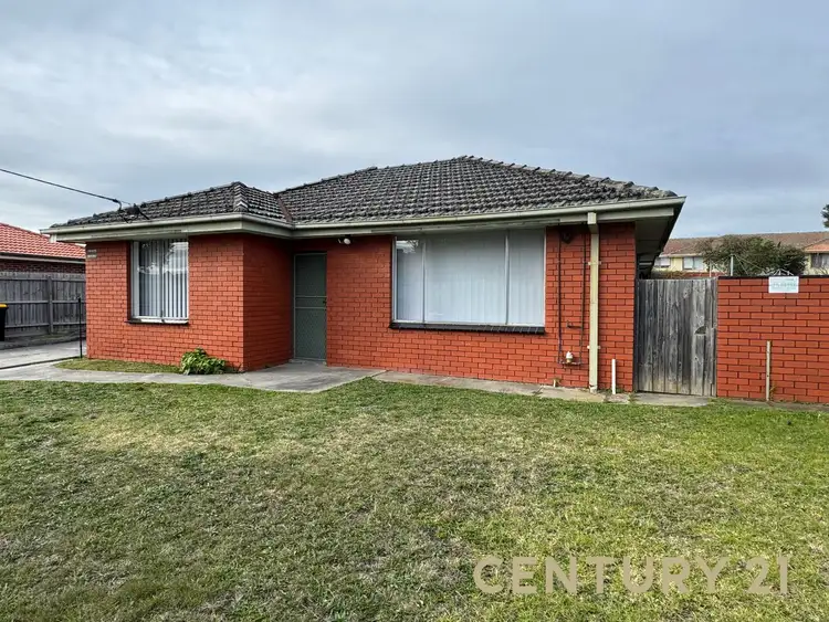 1/1 James Street, Dandenong VIC 3175