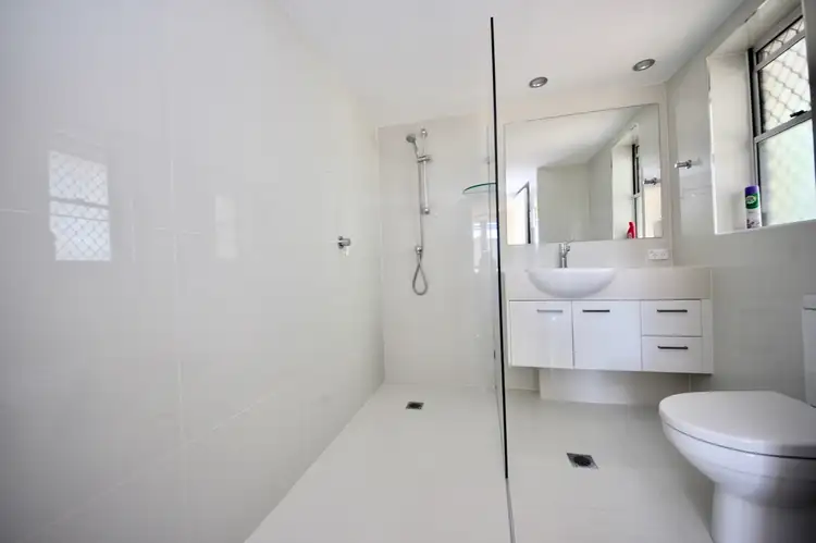 Sixth view of Homely apartment listing, 74/10 Alexandra Avenue, Mermaid Beach QLD 4218