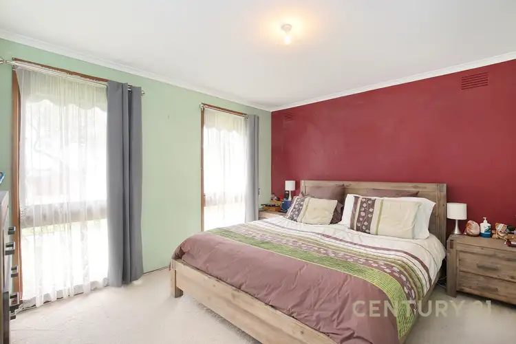 Fifth view of Homely house listing, 13 Greenglade Court, Noble Park VIC 3174