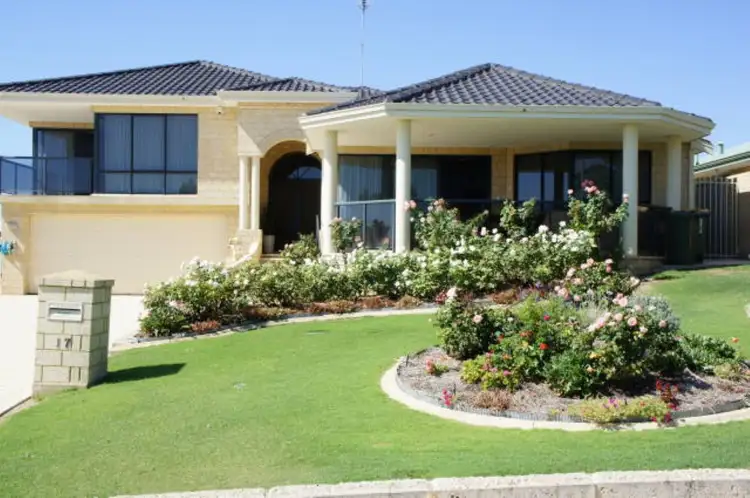 17 Jacana Way, Halls Head WA 6210